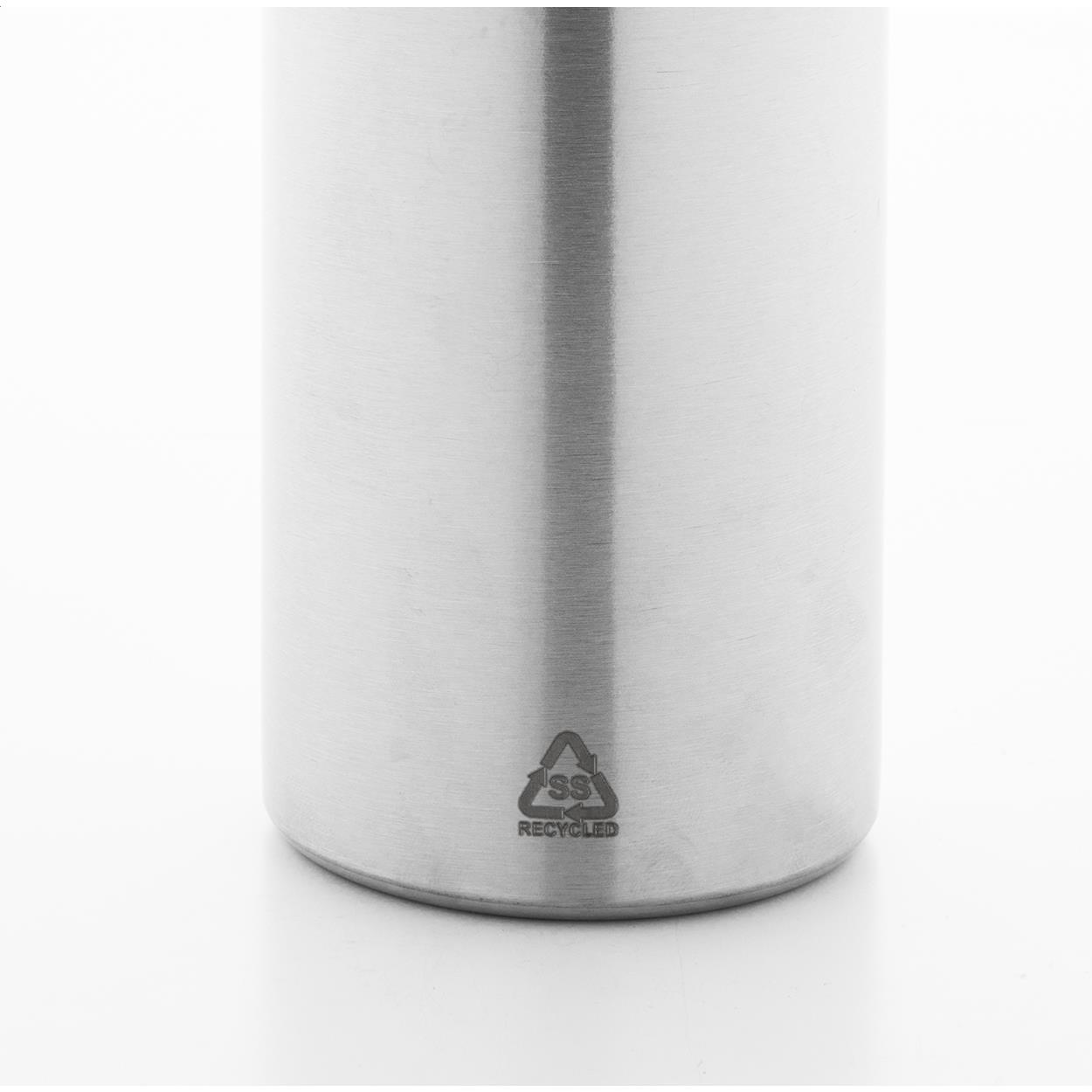 Flasche aus recyceltem Edelstahl