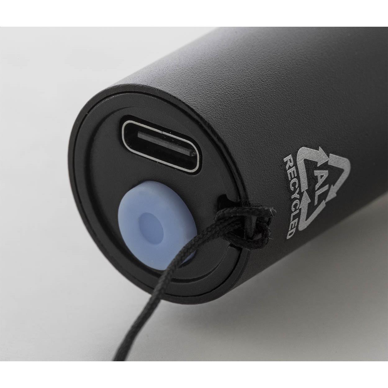 wiederaufladbare Taschenlampe aus recyceltem Aluminium