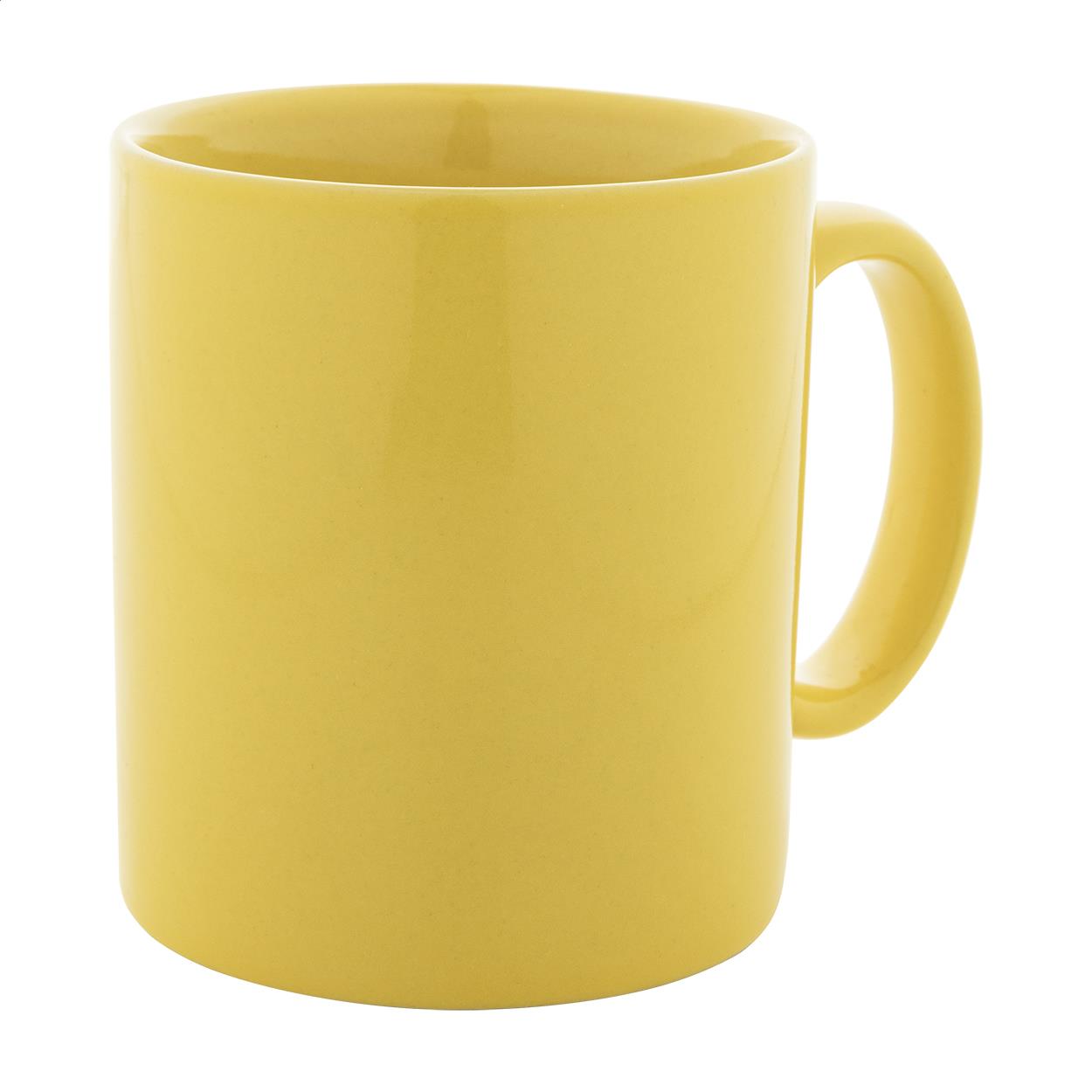 farbiger Keramikbecher