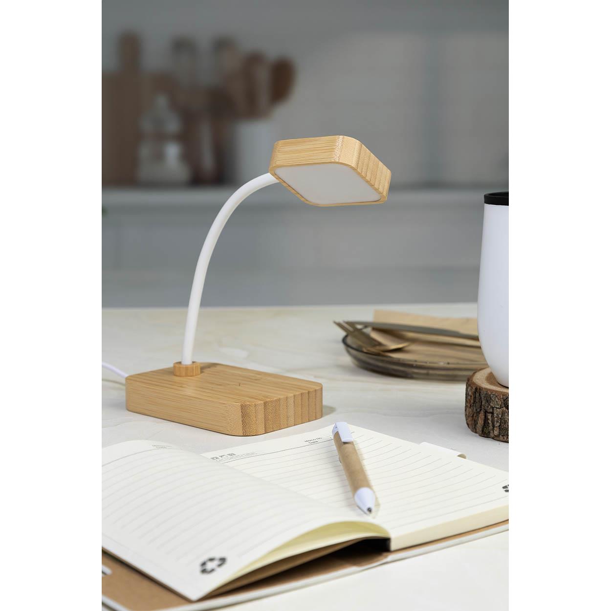 Multifunktionale Schreibtischlampe