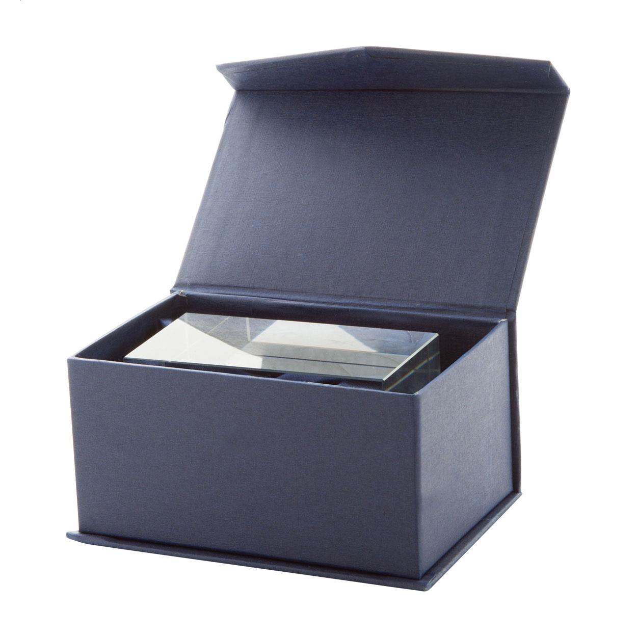 Glas-Quader