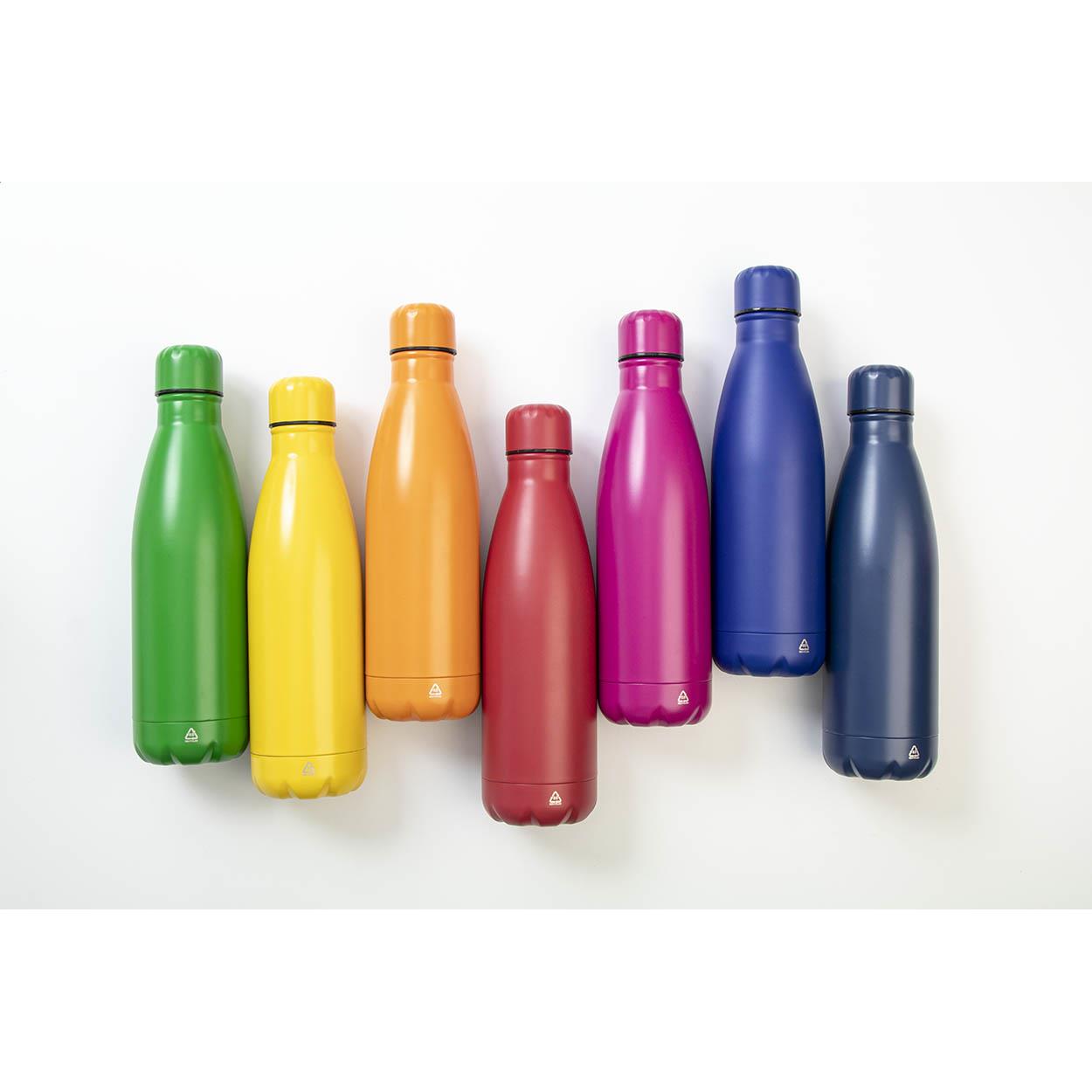 Flasche aus recyceltem Edelstahl