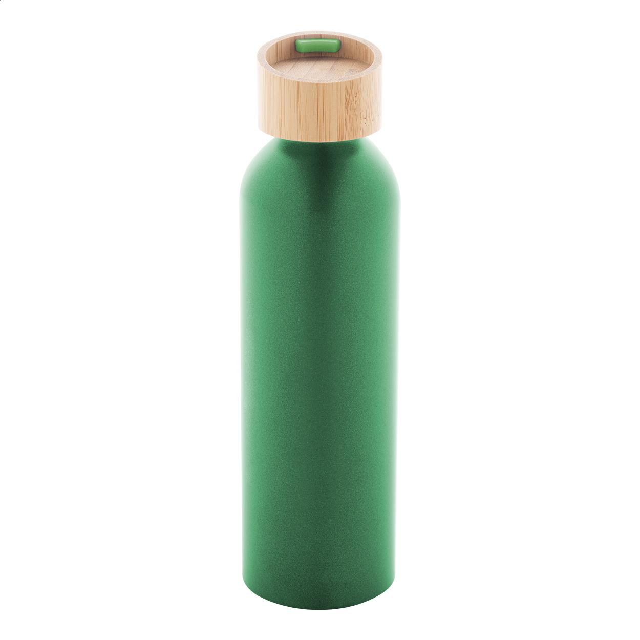 Flasche aus recyceltem Aluminium