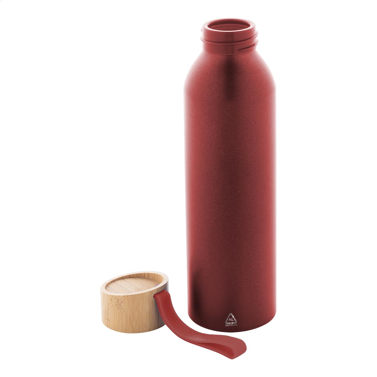 Flasche aus recyceltem Aluminium