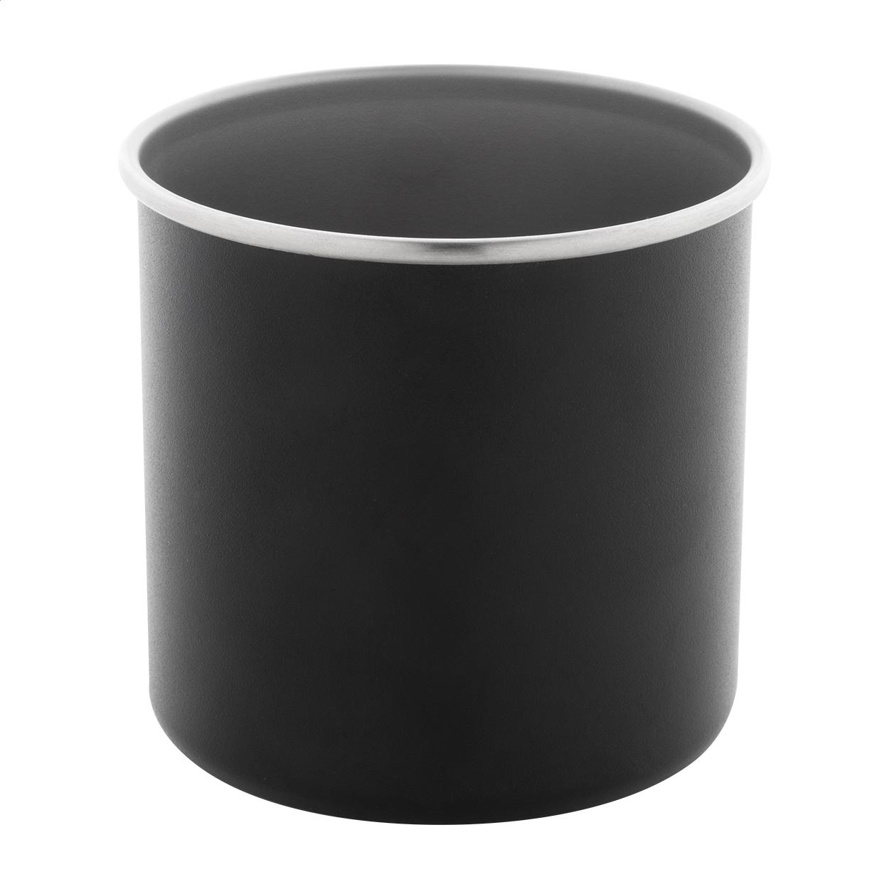 Tasse aus recyceltem Edelstahl